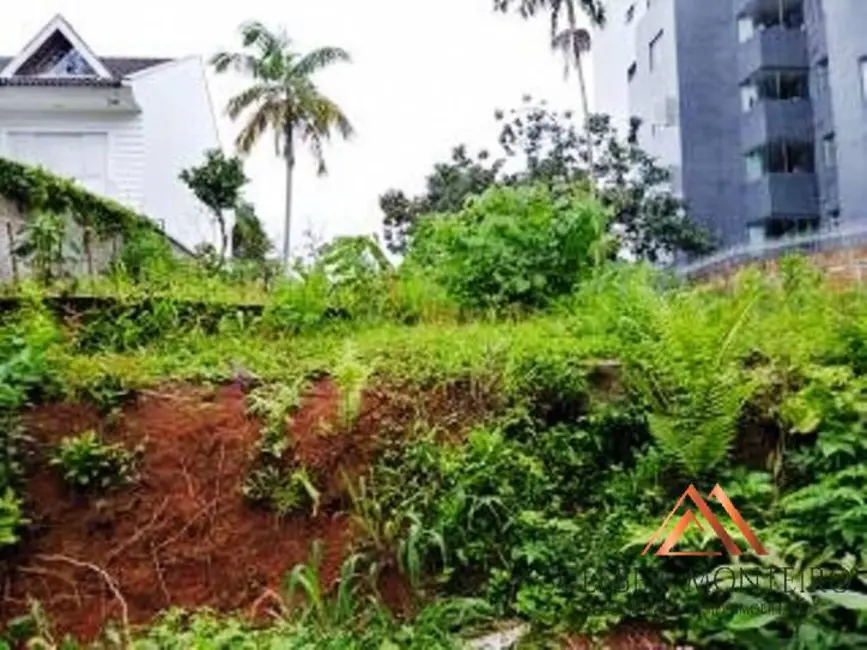 Terreno / Lote à venda, 810m2 em Ahú, Curitiba - PR - imagem 4 Foto 4 de Terreno / Lote à venda, 810m2 em Ahú, Curitiba - PR