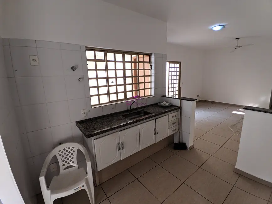 Foto 6 de Casa com 3 quartos para alugar, 115m2 em Jardim Renata, Indaiatuba - SP