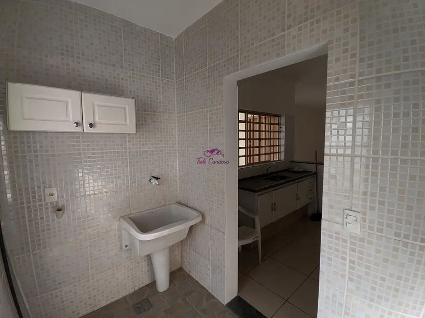 Foto 5 de Casa com 3 quartos para alugar, 115m2 em Jardim Renata, Indaiatuba - SP
