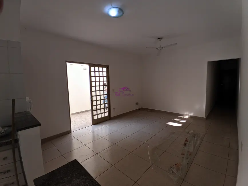 Foto 9 de Casa com 3 quartos para alugar, 115m2 em Jardim Renata, Indaiatuba - SP