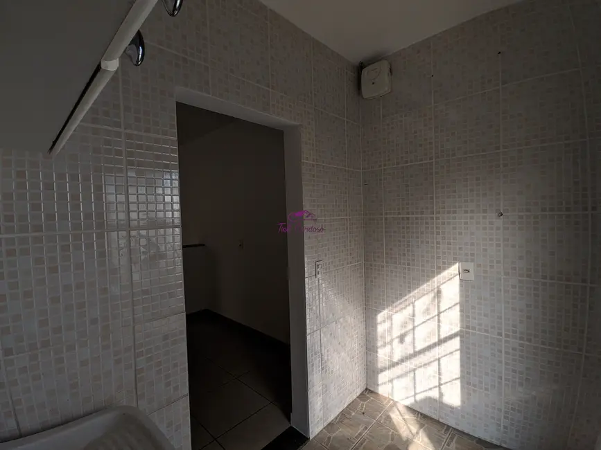 Foto 4 de Casa com 3 quartos para alugar, 115m2 em Jardim Renata, Indaiatuba - SP