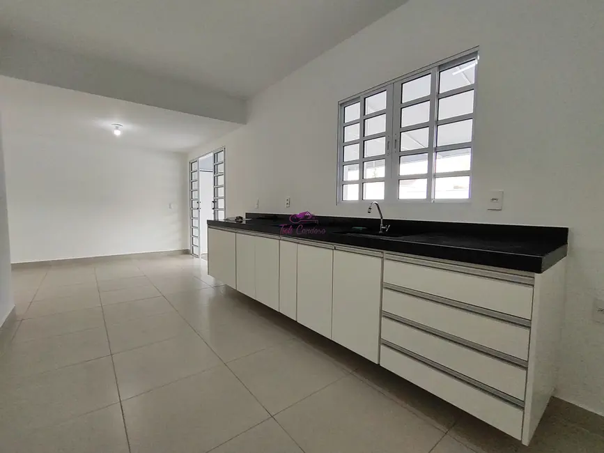 Foto 3 de Casa com 3 quartos à venda e para alugar, 128m2 em Jardim Residencial Nova Veneza, Indaiatuba - SP