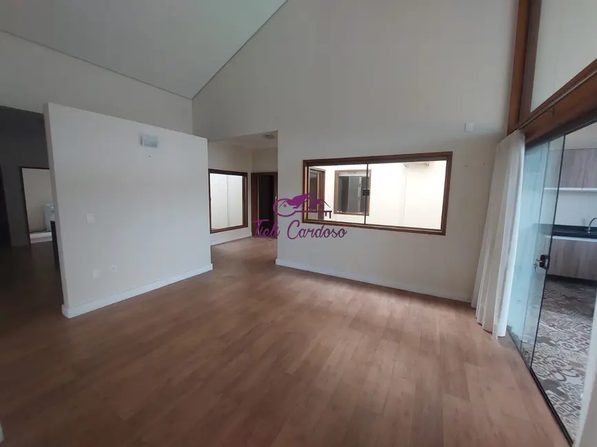 Foto 6 de Casa com 3 quartos para alugar, 254m2 em Jardim Esplanada II, Indaiatuba - SP