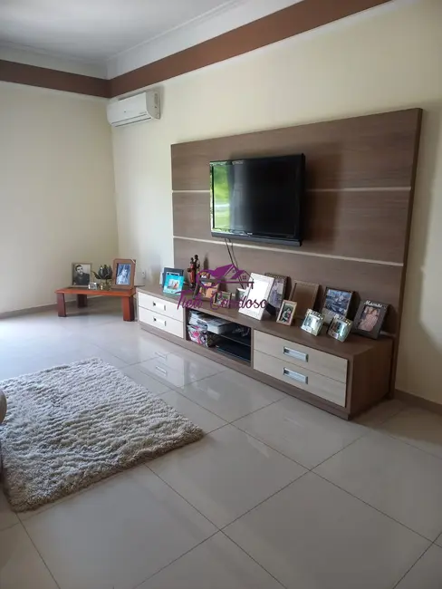 Foto 2 de Casa com 3 quartos à venda, 240m2 em Jardim Europa II, Indaiatuba - SP