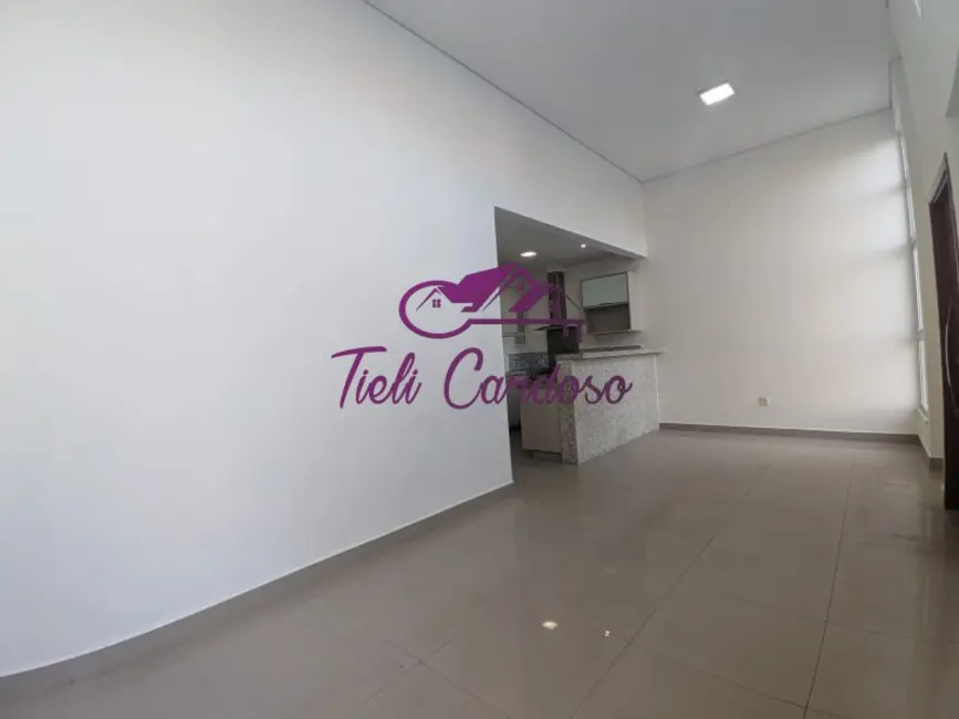 Foto 3 de Casa de Condomínio com 3 quartos para alugar, 110m2 em Jardim Montreal Residence, Indaiatuba - SP