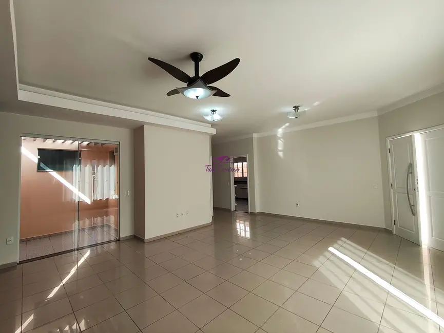 Casa com 3 quartos à venda e para alugar, 260m2 em Jardim Esplanada, Indaiatuba - SP - imagem 6 Foto 6 de Casa com 3 quartos à venda e para alugar, 260m2 em Jardim Esplanada, Indaiatuba - SP