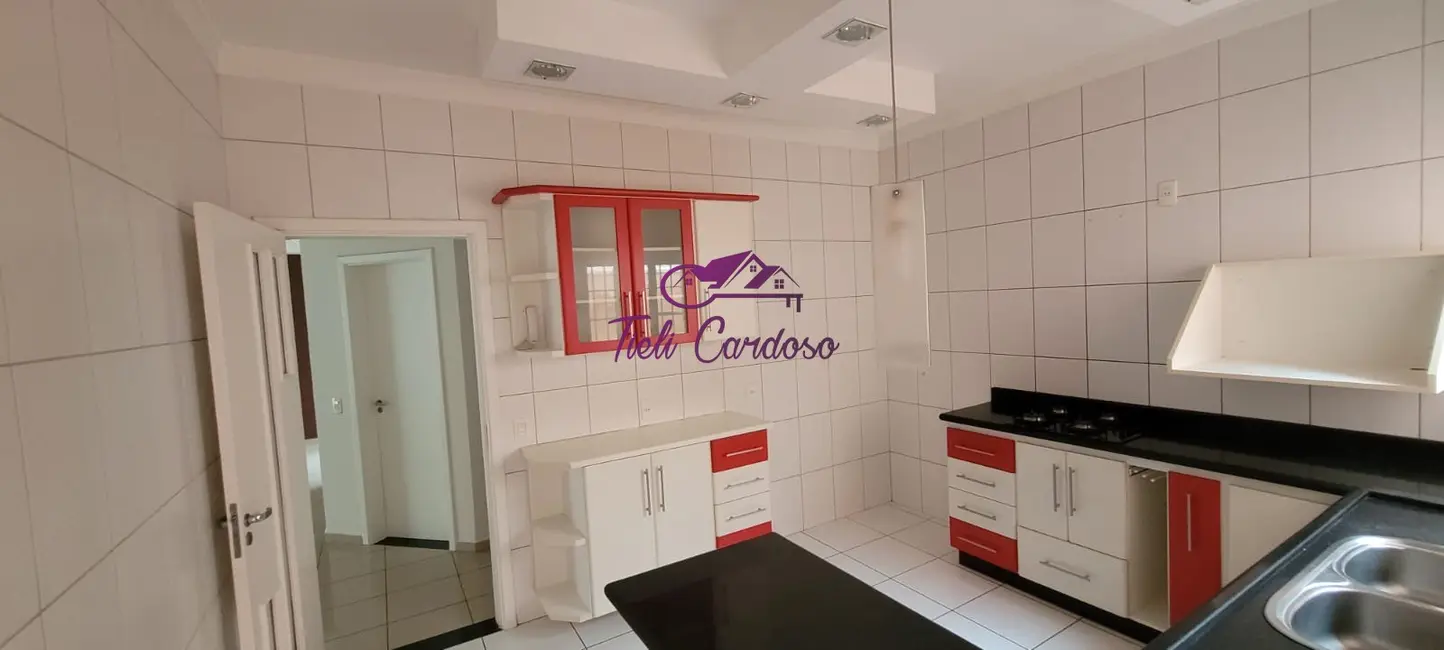 Foto 2 de Casa com 3 quartos para alugar, 260m2 em Jardim Esplanada, Indaiatuba - SP