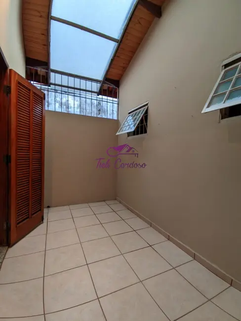 Casa com 4 quartos para alugar, 158m2 em Chácara Areal, Indaiatuba - SP - imagem 6 Foto 6 de Casa com 4 quartos para alugar, 158m2 em Chácara Areal, Indaiatuba - SP
