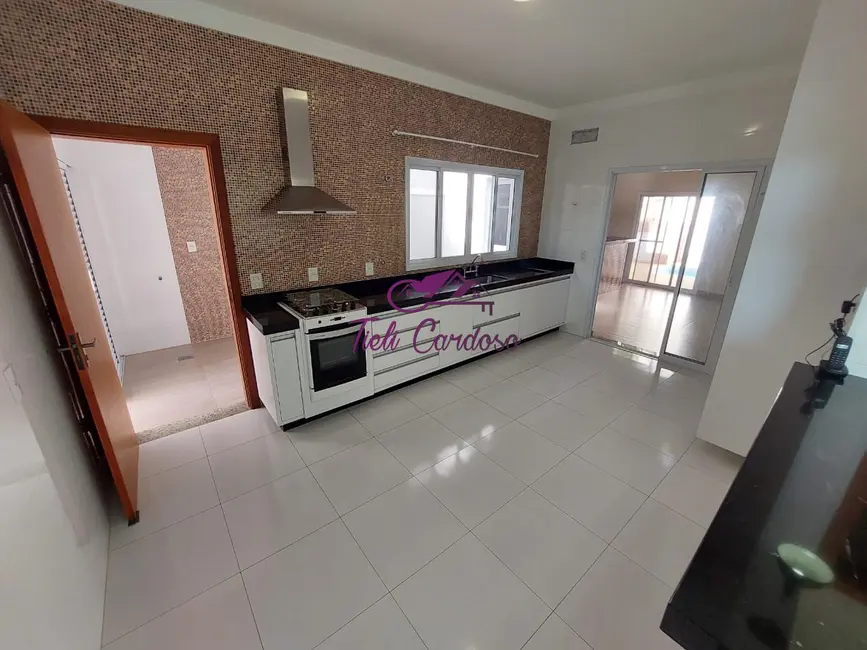 Casa de Condomínio com 3 quartos para alugar, 190m2 em Jardim Residencial Maria Dulce, Indaiatuba - SP - imagem 5 Foto 5 de Casa de Condomínio com 3 quartos para alugar, 190m2 em Jardim Residencial Maria Dulce, Indaiatuba - SP