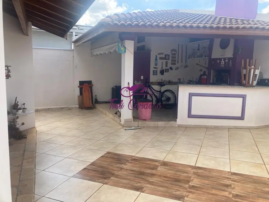 Foto 2 de Casa com 3 quartos à venda, 250m2 em Residencial Monte Verde, Indaiatuba - SP