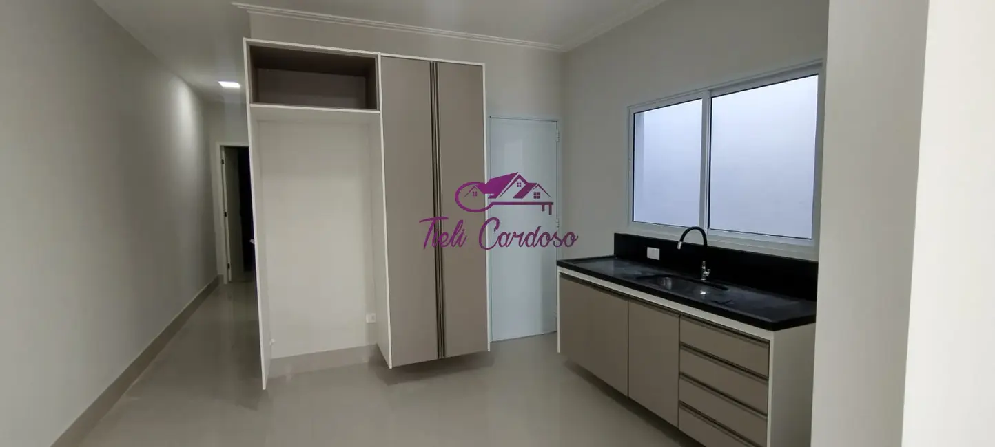 Foto 1 de Casa com 2 quartos à venda, 100m2 em Parque Residencial Sabiás, Indaiatuba - SP