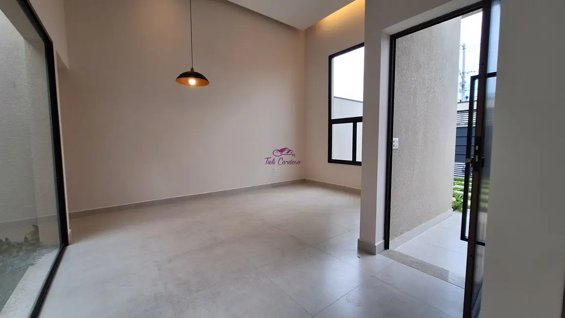 Foto 2 de Casa com 2 quartos à venda, 78m2 em Parque Residencial Sabiás, Indaiatuba - SP