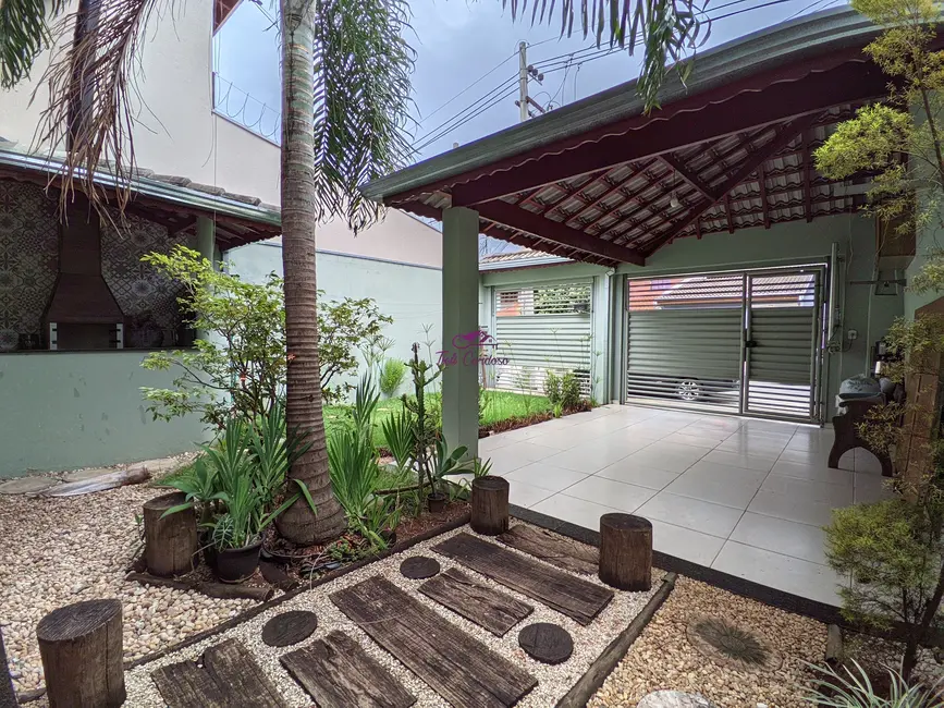 Casa com 3 quartos à venda, 165m2 em Jardim Paulista II, Indaiatuba - SP - imagem 4 Foto 4 de Casa com 3 quartos à venda, 165m2 em Jardim Paulista II, Indaiatuba - SP