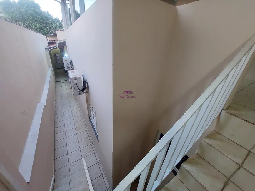 Foto 4 de Casa com 3 quartos para alugar, 140m2 em Jardim Alice, Indaiatuba - SP