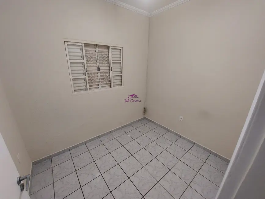 Foto 9 de Casa com 3 quartos para alugar, 140m2 em Jardim Alice, Indaiatuba - SP