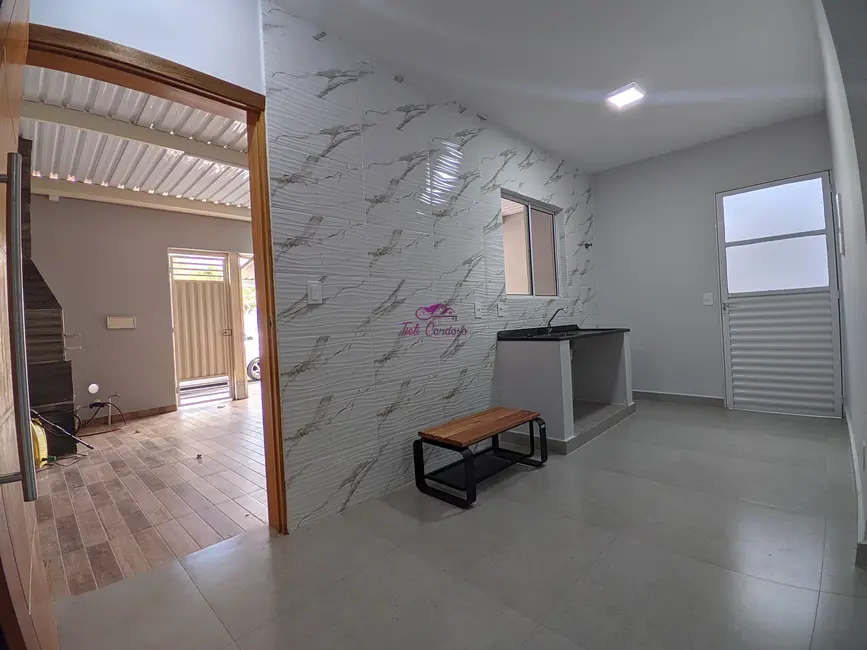 Foto 2 de Casa com 2 quartos à venda, 60m2 em Jardim dos Tucanos, Indaiatuba - SP