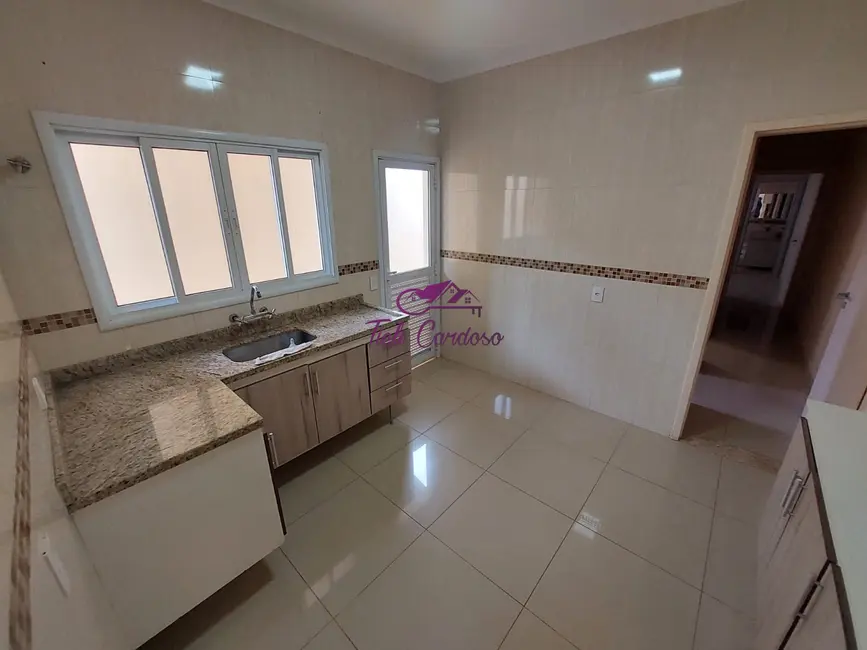 Casa com 2 quartos à venda, 120m2 em Vila Aurora, Indaiatuba - SP - imagem 3 Foto 3 de Casa com 2 quartos à venda, 120m2 em Vila Aurora, Indaiatuba - SP