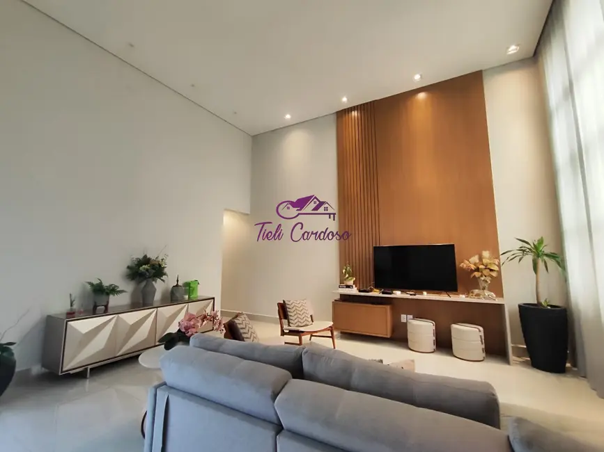 Casa de Condomínio com 3 quartos à venda, 190m2 em Indaiatuba - SP - imagem 3 Foto 3 de Casa de Condomínio com 3 quartos à venda, 190m2 em Indaiatuba - SP