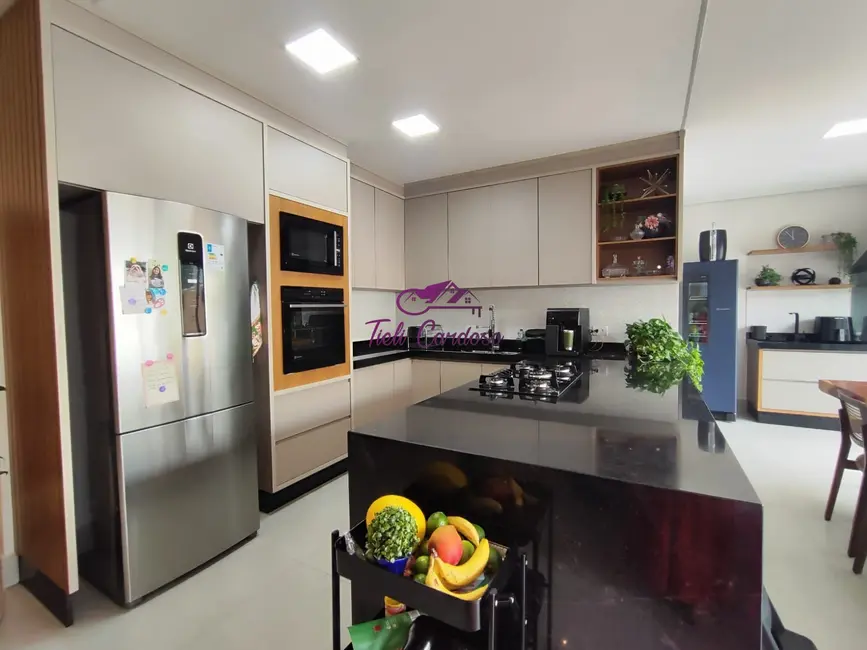 Casa de Condomínio com 3 quartos à venda, 190m2 em Indaiatuba - SP - imagem 4 Foto 4 de Casa de Condomínio com 3 quartos à venda, 190m2 em Indaiatuba - SP