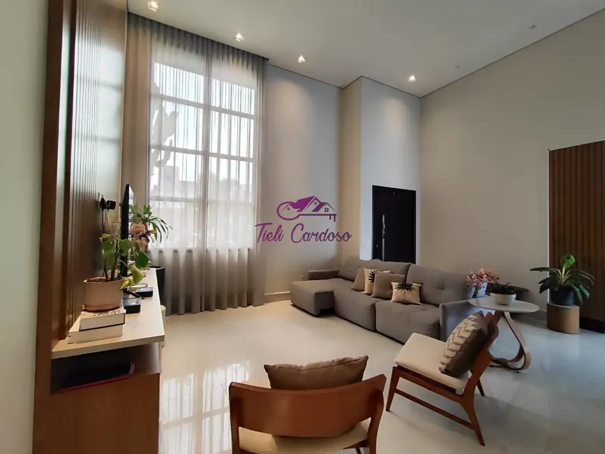 Casa de Condomínio com 3 quartos à venda, 190m2 em Indaiatuba - SP - imagem 5 Foto 5 de Casa de Condomínio com 3 quartos à venda, 190m2 em Indaiatuba - SP