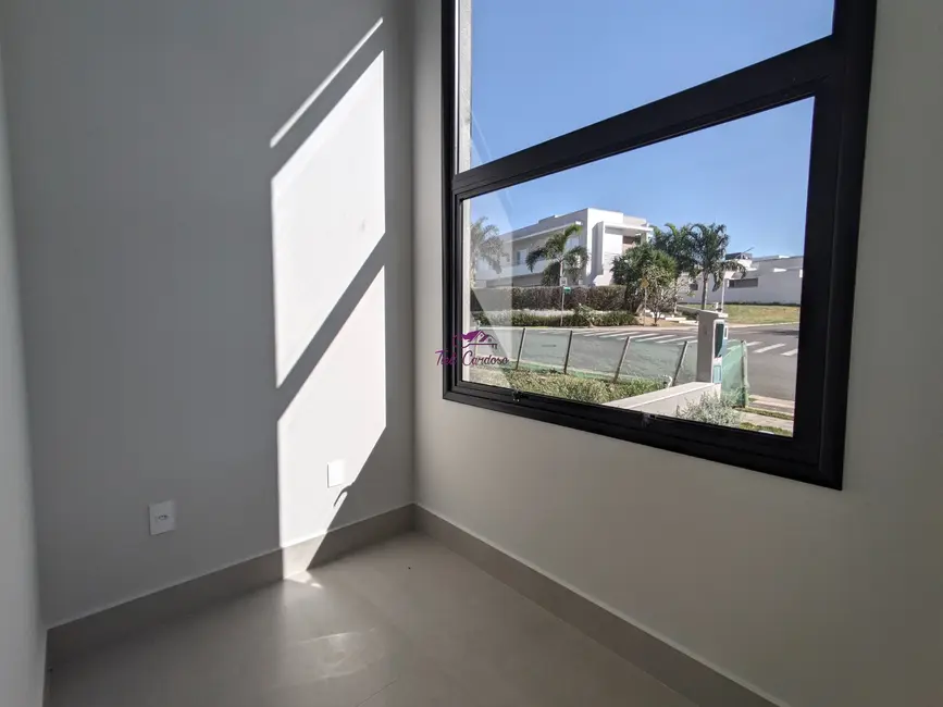 Foto 4 de Casa de Condomínio com 3 quartos à venda, 230m2 em Jardim Residencial Maria Dulce, Indaiatuba - SP