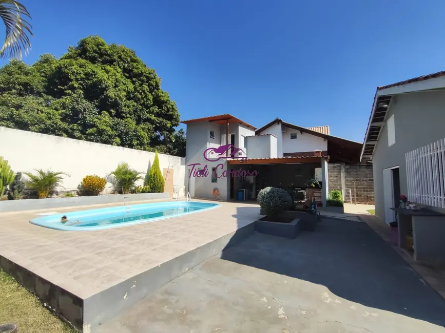 Foto 3 de Chácara com 2 quartos à venda, 179m2 em Chácara Alvorada, Indaiatuba - SP