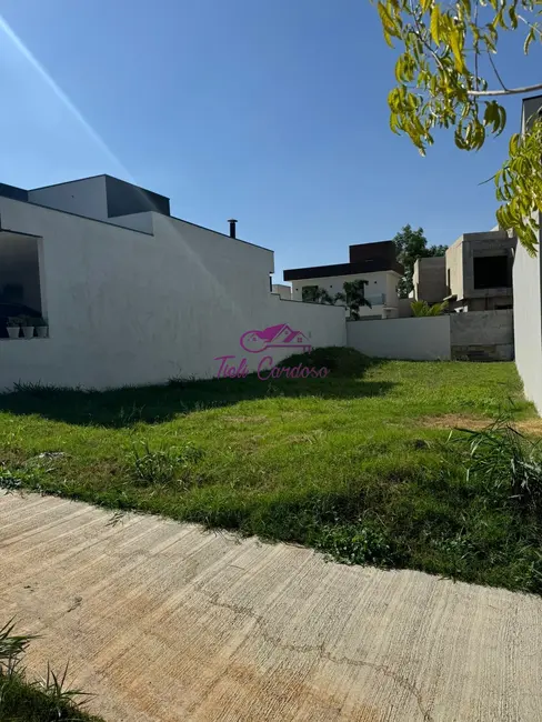 Foto 1 de Terreno / Lote à venda, 302m2 em Indaiatuba - SP