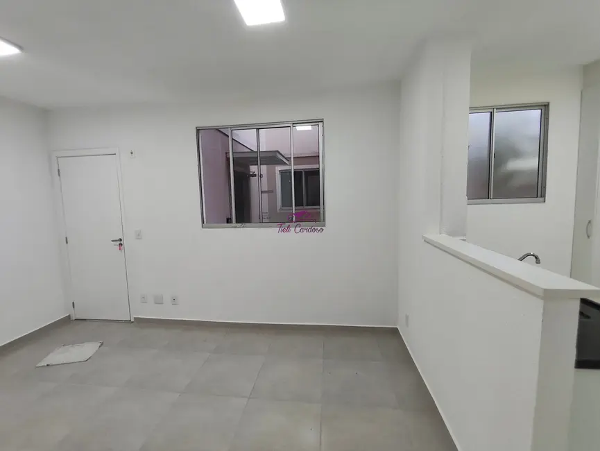 Foto 2 de Apartamento com 2 quartos à venda, 42m2 em Olaria, Salto - SP