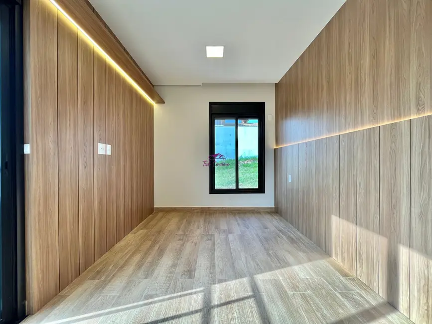 Foto 2 de Casa de Condomínio com 4 quartos à venda, 230m2 em Jardim Residencial Helvétia Park I, Indaiatuba - SP