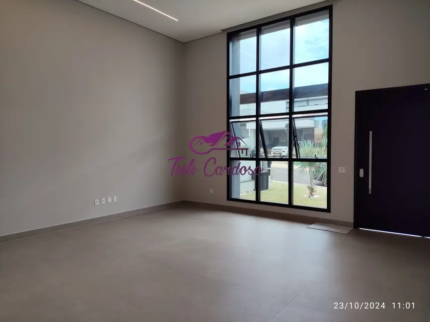 Foto 2 de Casa de Condomínio com 3 quartos à venda, 190m2 em Indaiatuba - SP