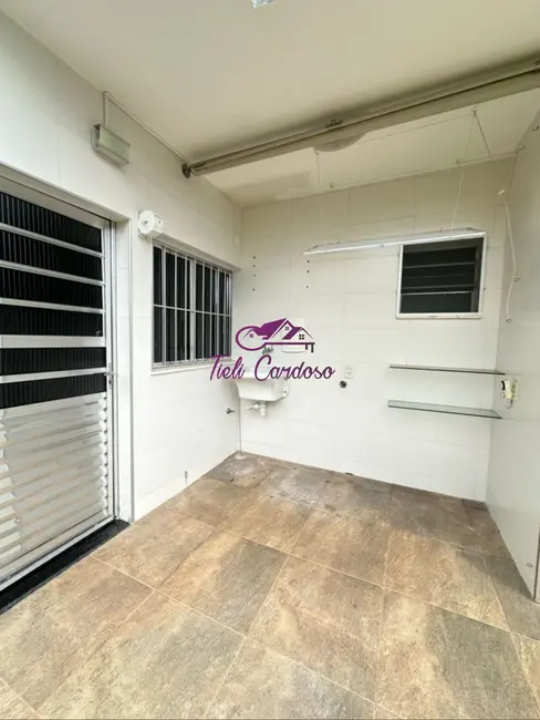 Casa com 2 quartos à venda, 205m2 em Núcleo Residencial Professor Carlos Aldrovandi, Indaiatuba - SP - imagem 2 Foto 2 de Casa com 2 quartos à venda, 205m2 em Núcleo Residencial Professor Carlos Aldrovandi, Indaiatuba - SP