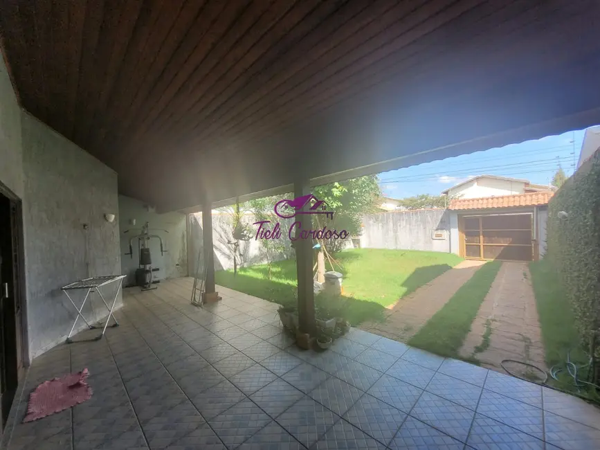Foto 3 de Casa com 3 quartos à venda, 150m2 em Jardim Regina, Indaiatuba - SP