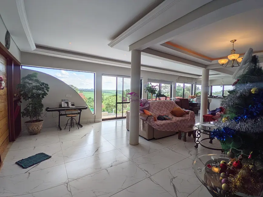 Foto 4 de Chácara com 3 quartos à venda, 220m2 em Vale das Laranjeiras, Indaiatuba - SP