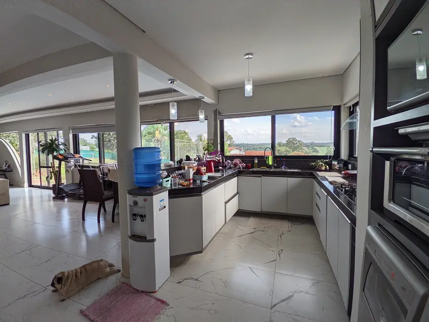 Foto 8 de Chácara com 3 quartos à venda, 220m2 em Vale das Laranjeiras, Indaiatuba - SP