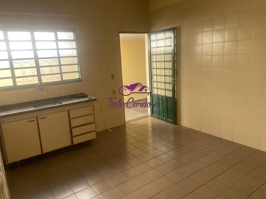 Foto 6 de Casa com 2 quartos à venda, 117m2 em Vila Todos os Santos, Indaiatuba - SP