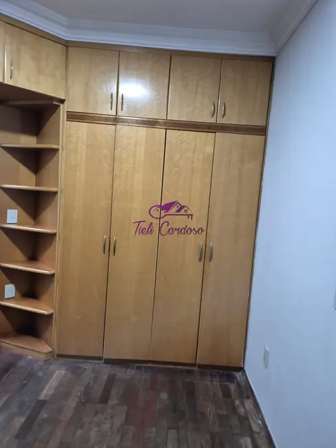 Foto 8 de Casa com 4 quartos à venda, 164m2 em Jardim Regina, Indaiatuba - SP