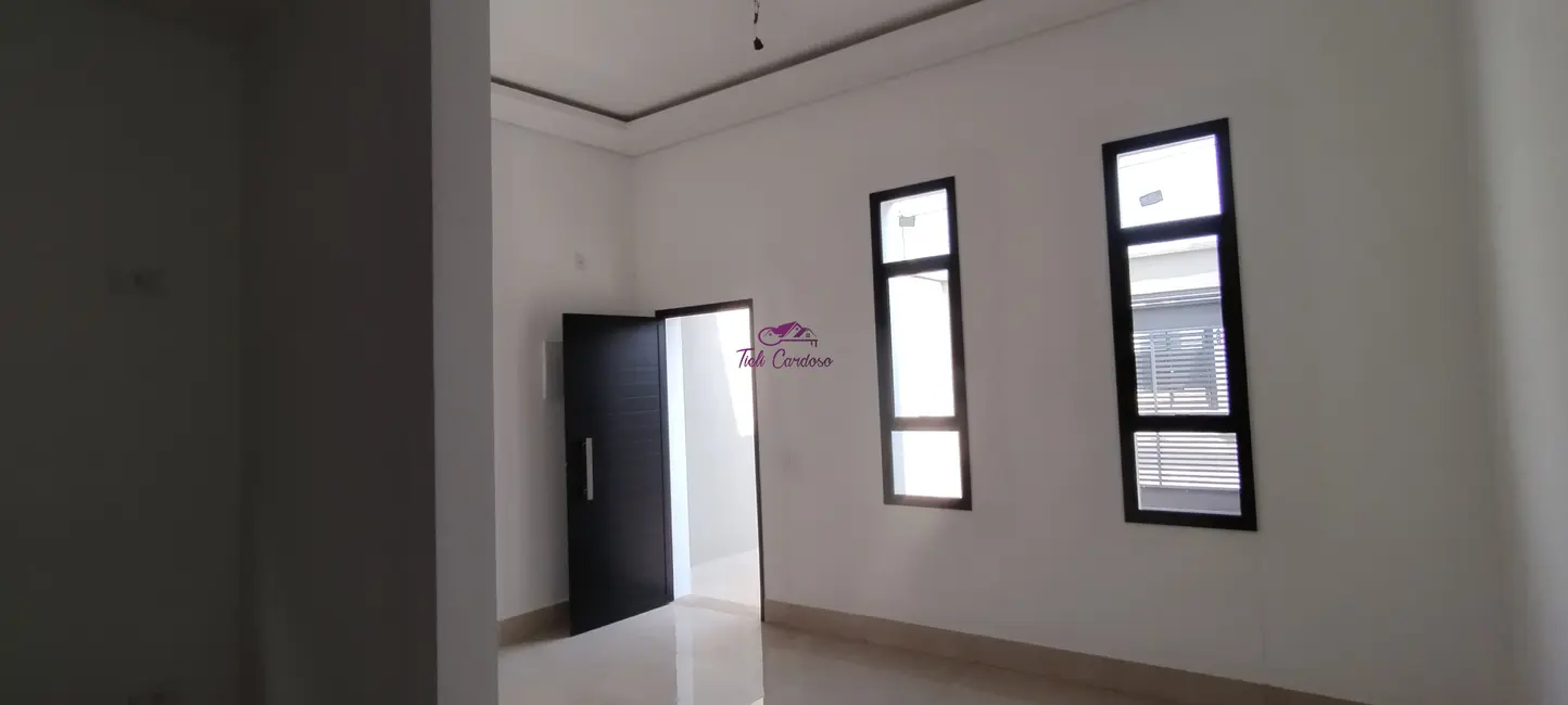 Foto 2 de Casa com 2 quartos à venda, 63m2 em Parque Residencial Sabiás, Indaiatuba - SP