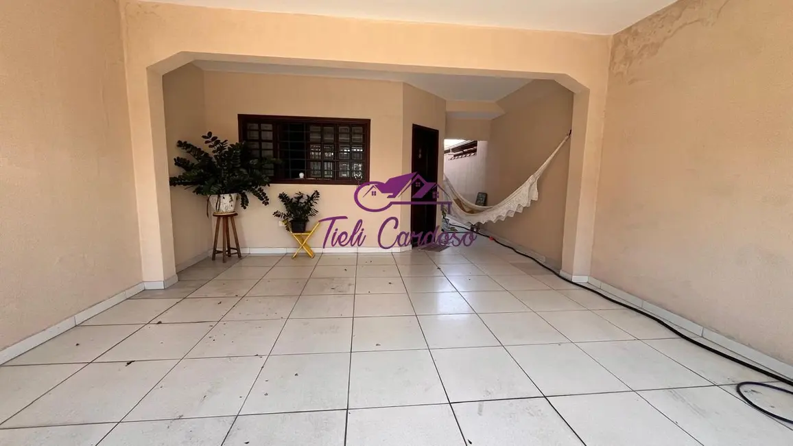 Casa com 3 quartos à venda, 162m2 em Jardim São Francisco, Indaiatuba - SP - imagem 3 Foto 3 de Casa com 3 quartos à venda, 162m2 em Jardim São Francisco, Indaiatuba - SP