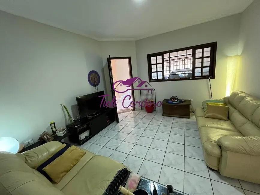 Casa com 3 quartos à venda, 162m2 em Jardim São Francisco, Indaiatuba - SP - imagem 5 Foto 5 de Casa com 3 quartos à venda, 162m2 em Jardim São Francisco, Indaiatuba - SP