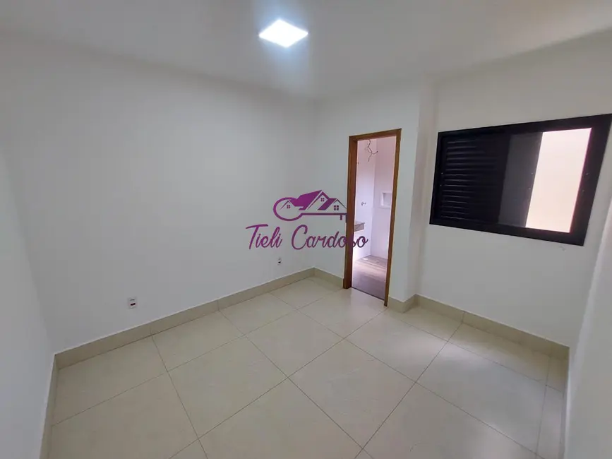 Foto 3 de Casa com 2 quartos à venda, 90m2 em Parque Residencial Sabiás, Indaiatuba - SP