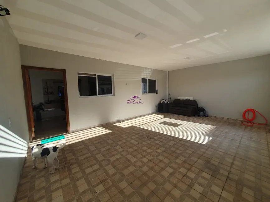 Foto 1 de Casa com 2 quartos à venda, 113m2 em Parque Residencial Sabiás, Indaiatuba - SP