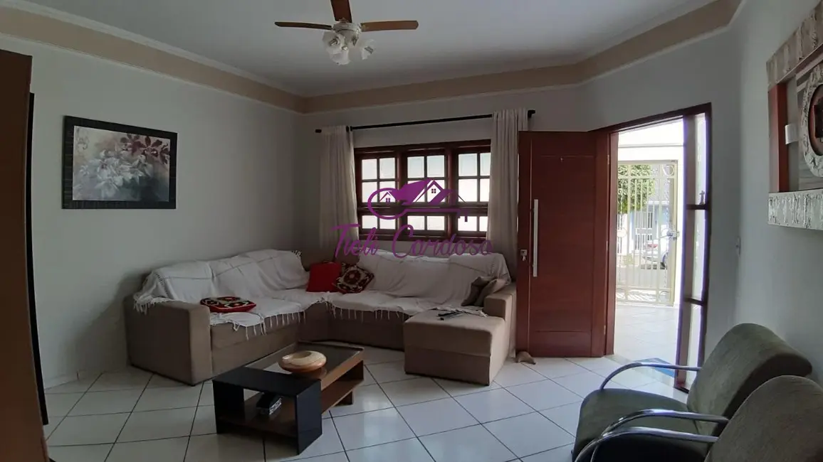 Foto 2 de Casa com 4 quartos à venda, 183m2 em Jardim Regina, Indaiatuba - SP