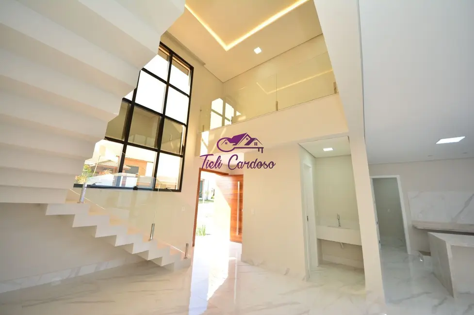Foto 1 de Casa de Condomínio com 3 quartos à venda, 330m2 em Jardim Residencial Dona Lucilla, Indaiatuba - SP