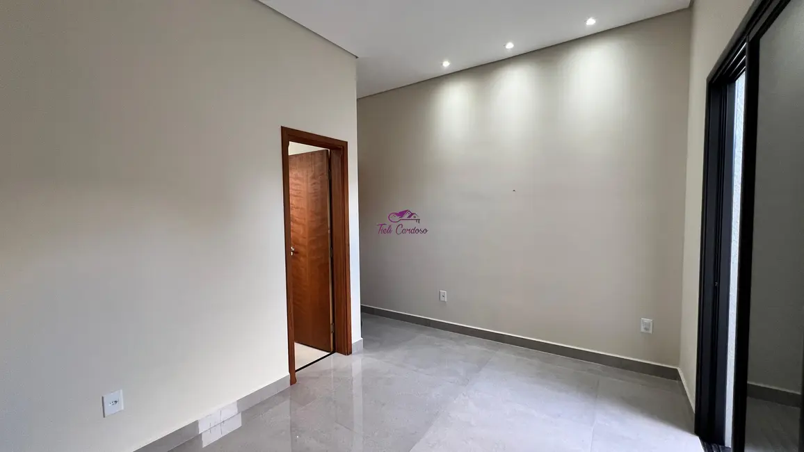 Casa com 3 quartos à venda, 109m2 em Vila Verde, Indaiatuba - SP - imagem 8 Foto 8 de Casa com 3 quartos à venda, 109m2 em Vila Verde, Indaiatuba - SP