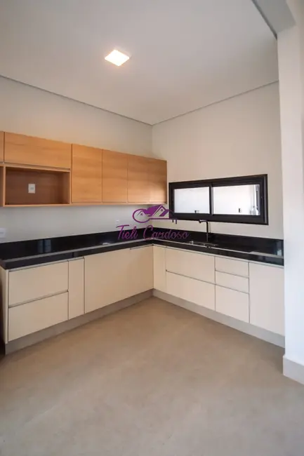 Foto 2 de Casa com 3 quartos à venda, 104m2 em Indaiatuba - SP