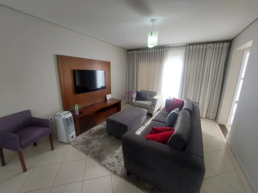 Foto 2 de Casa com 4 quartos à venda, 164m2 em Jardim Regina, Indaiatuba - SP