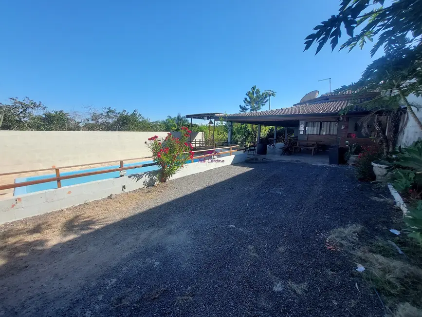 Foto 2 de Chácara com 3 quartos à venda e para alugar, 300m2 em Recanto Campestre Internacional de Viracopos Gleba 1, Indaiatuba - SP