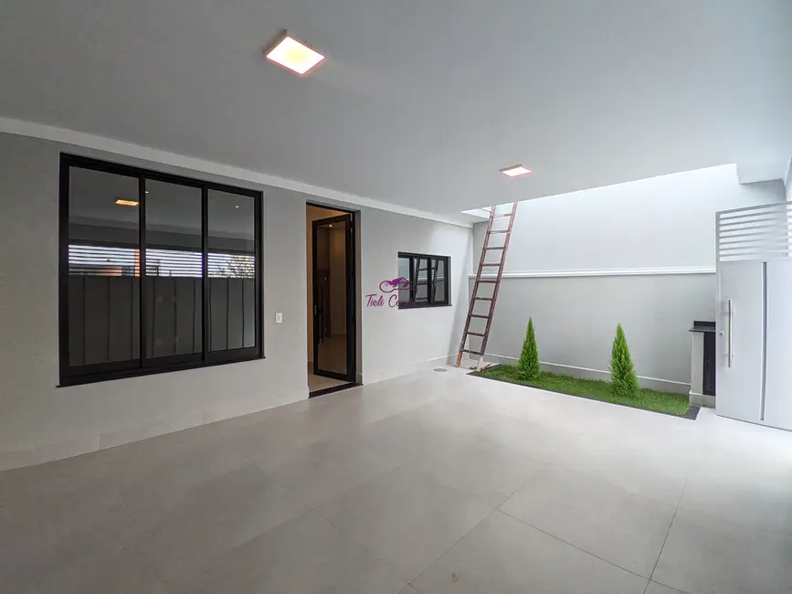 Foto 2 de Casa com 3 quartos à venda, 130m2 em Jardim Residencial Nova Veneza, Indaiatuba - SP