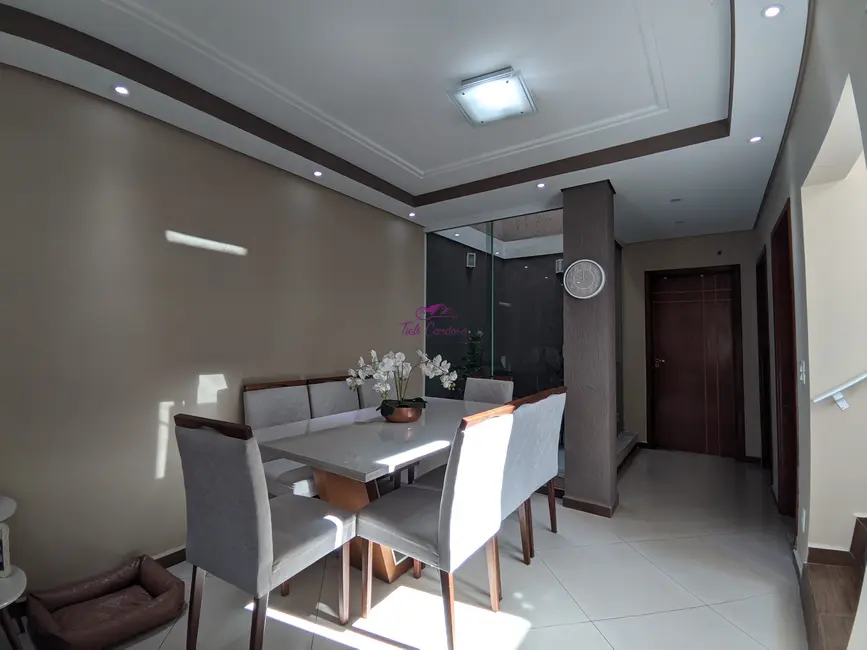 Casa com 3 quartos à venda, 178m2 em Vila Mariana, Indaiatuba - SP - imagem 1 Foto 1 de Casa com 3 quartos à venda, 178m2 em Vila Mariana, Indaiatuba - SP