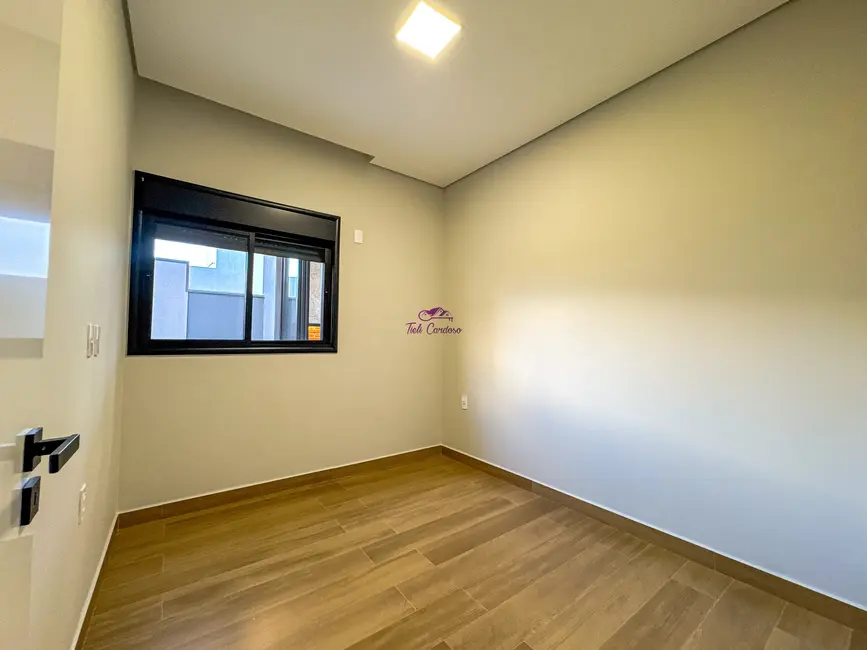 Foto 2 de Casa de Condomínio com 3 quartos à venda, 139m2 em Indaiatuba - SP